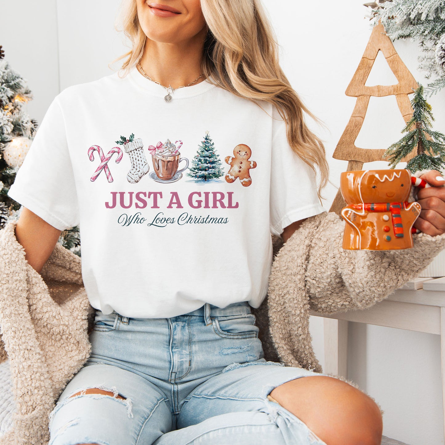 Just a Girl who Loves Christmas t-shirt