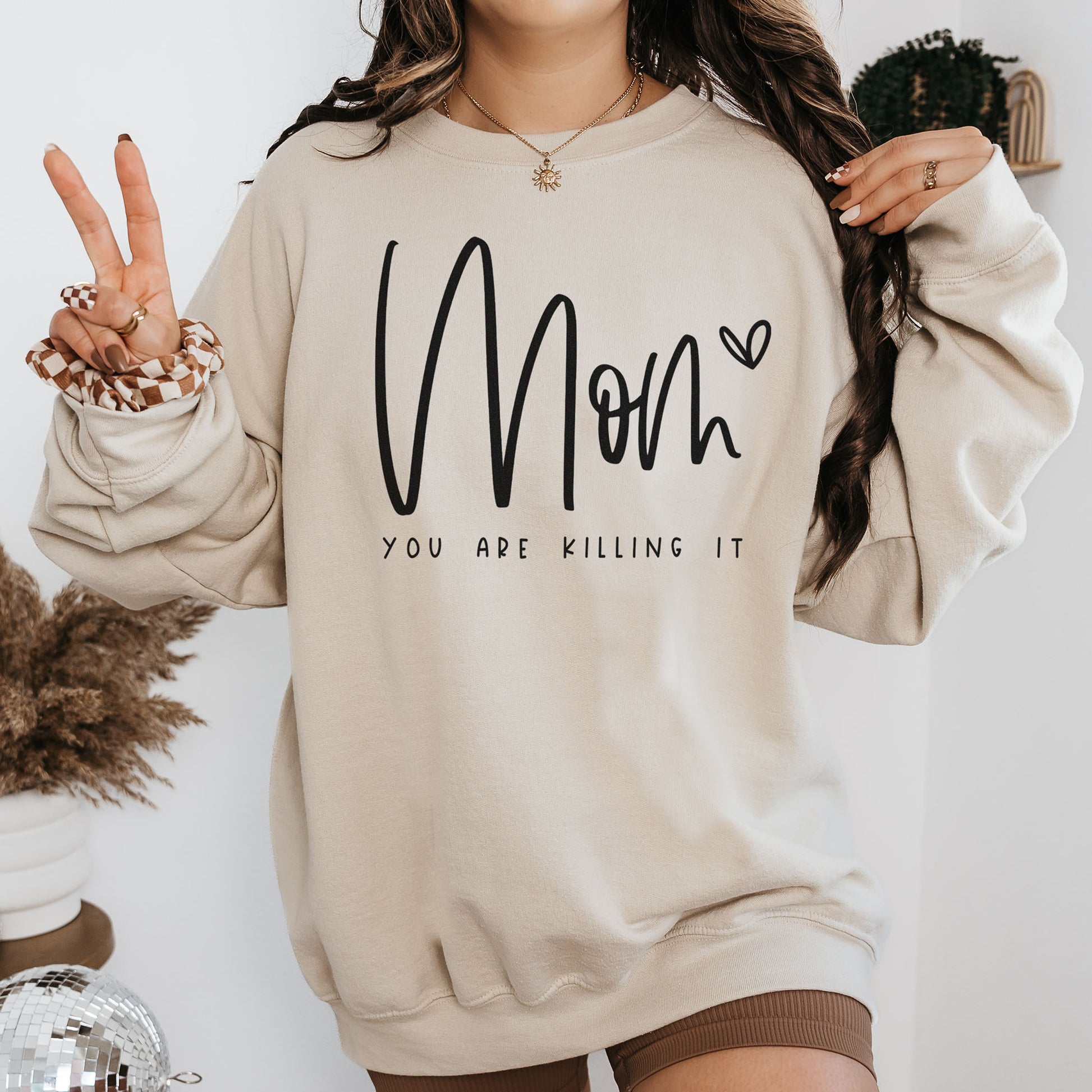 mom sweatshirt i fargen Sand