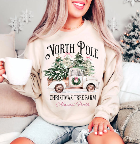 North Pole Christmas Farm Tree Julegenser – Cozy Holiday Design